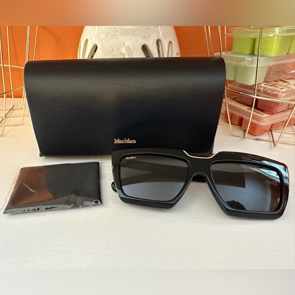 MaxMara Accessories - MAX MIRA Spark-7 Rectangular Sunglasses(NWOT)